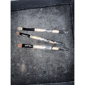 3 Pieces Mary Kay Make Up Brushes Limited Edtion lot (2185)